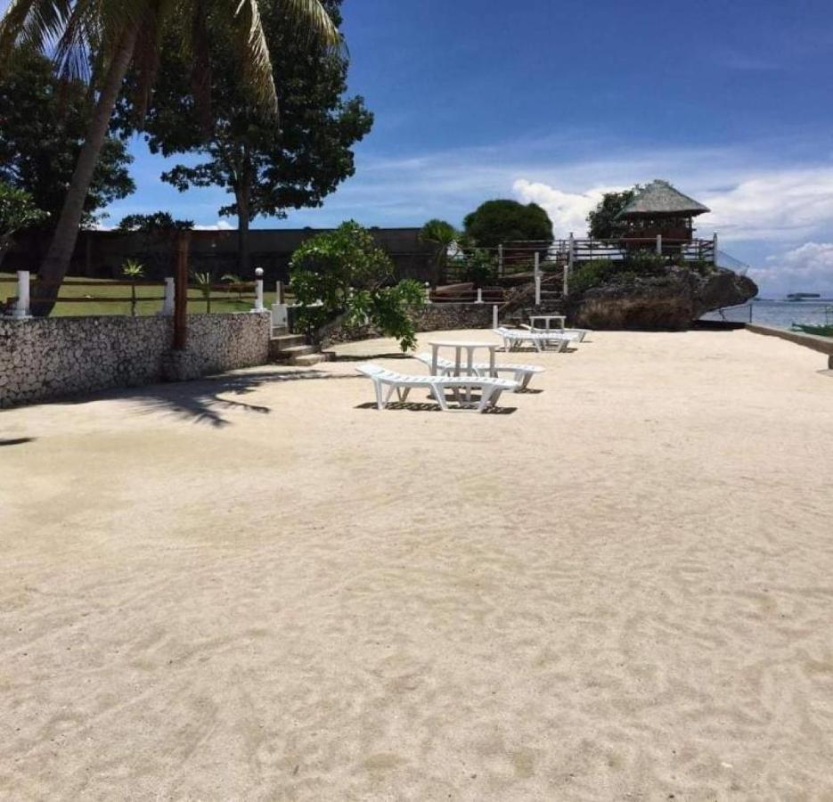 Tauig Beach Resort Moalboal Eksteriør bilde