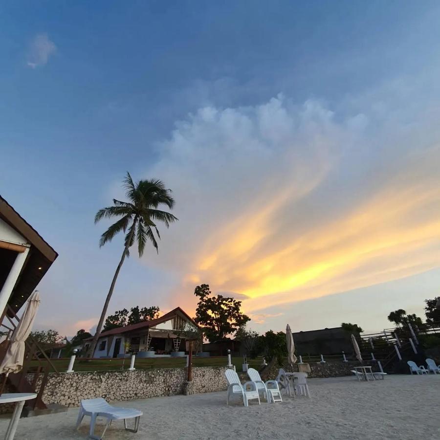 Tauig Beach Resort Moalboal Eksteriør bilde