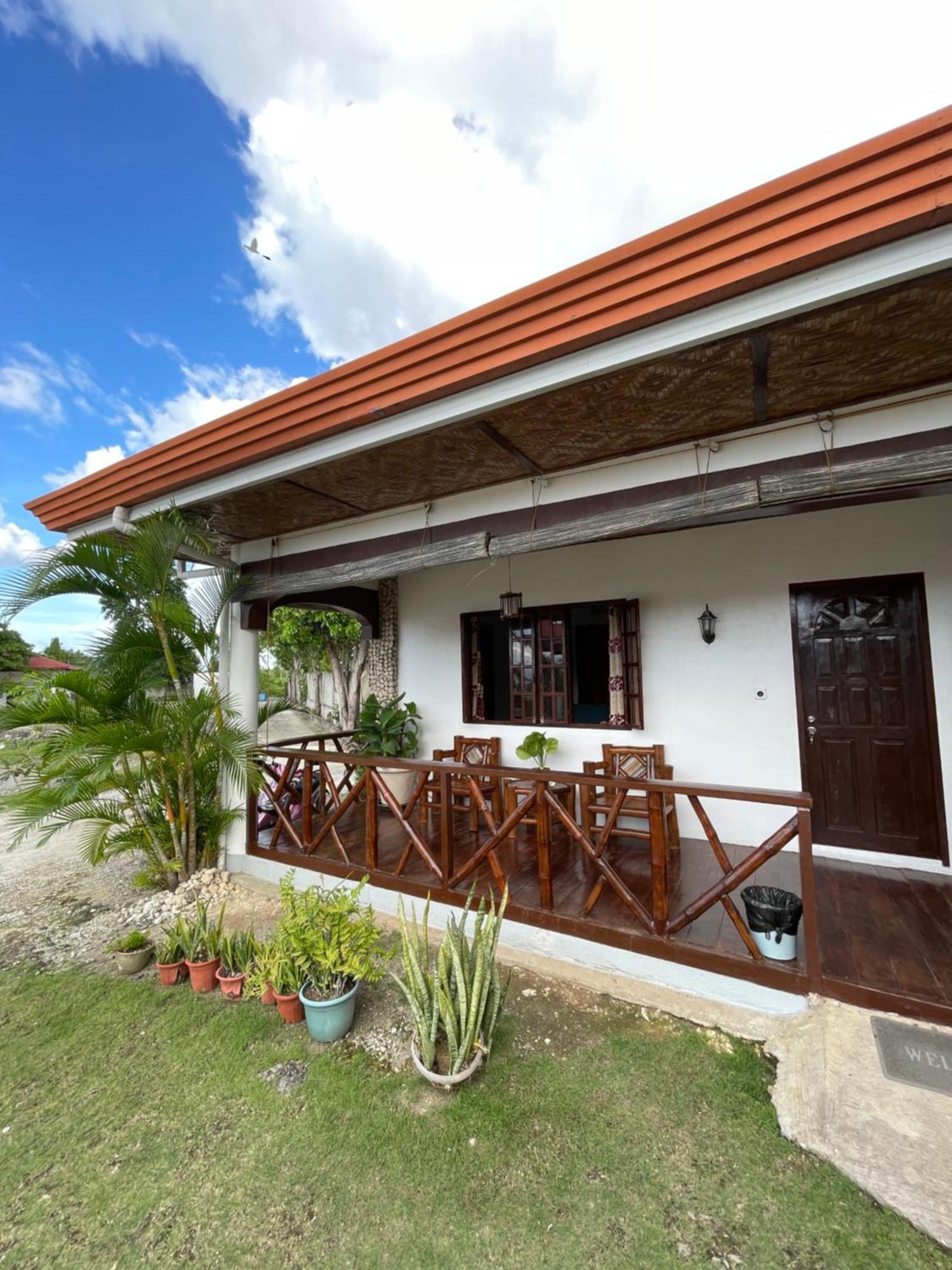 Tauig Beach Resort Moalboal Eksteriør bilde
